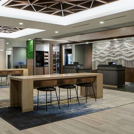Courtyard By Marriott Chicago Downtown/River North Exterior photo