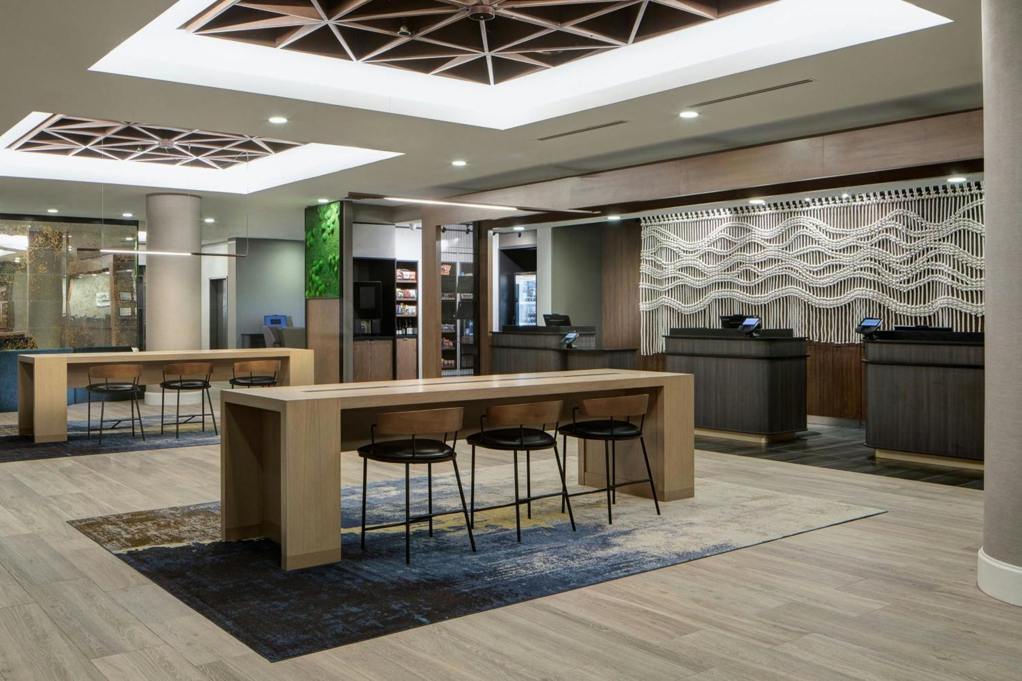 Courtyard By Marriott Chicago Downtown/River North Exterior photo